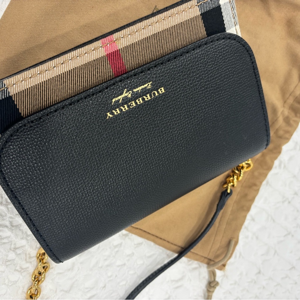 Burberry Black and Tan Crossbody Bag with Gold Chain - Picture 5 of 14